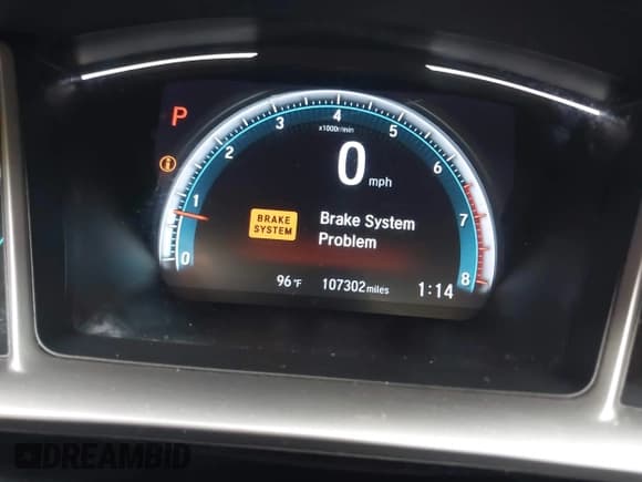 ✅ 2018 Honda Civic EX-T • VIN: JHMFC1F34JX037438 • Lot: 42887459. Listed on IAAI with 107,302 mi. Free auction sales archive from the USA and detailed vehicle history report at DreamBid. Image 15.