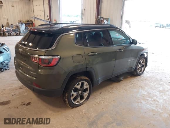 ✅ 2019 Jeep Compass Limited • VIN: 3C4NJDCB0KT806255 • Lot: 42647138. Wystawiony na IAAI z przebiegiem 87 011 mil. Bezpłatny archiwum sprzedaży aukcyjnych z USA i szczegółowy raport historii pojazdu na DreamBid. Zdjęcie 4.