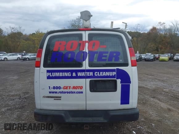 ✅ 2013 Chevrolet Express Cargo • VIN: 1GCWGFCA3D1184072 • Lot: 43531917. Listed on IAAI with 133,353 mi. Free auction sales archive from the USA and detailed vehicle history report at DreamBid. Image 16.