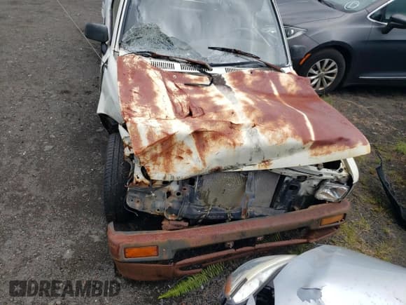 ✅ 1989 Toyota Pickup DX • VIN: JT4RN81P4K0032245 • Лот: 83868425. Опубликован ранее на Copart с пробегом 180 323 миль. Бесплатный доступ к архиву аукционных продаж из США и подробный отчёт об истории автомобиля на DreamBid. Изображение 5.