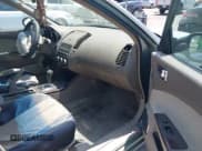 ✅ 2005 Nissan Altima SE • VIN: 1N4BL11DX5N460922 • Lot: 42495900. Listed on IAAI with 129,660 mi. Free auction sales archive from the USA and detailed vehicle history report at DreamBid. Image 5.