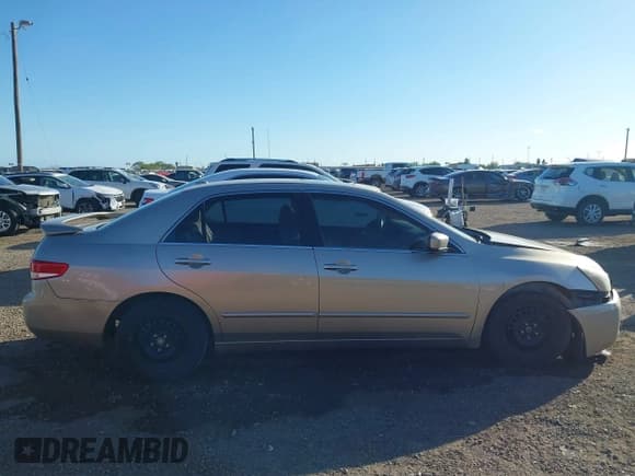 ✅ 2004 Honda Accord EX • VIN: 1HGCM66514A021335 • Lot: 43675947. Listed on IAAI with 157,076 mi. Free auction sales archive from the USA and detailed vehicle history report at DreamBid. Image 13.
