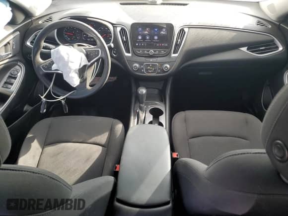 2019 Chevrolet Malibu LS с VIN 1G1ZC5ST6KF207620, выставлен на аукционе Copart как лот 81195335 с пробегом 36 620 миль миль и Списание • Salvage title. История ставок и продаж доступна на DreamBid. Изображение 8.