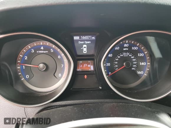 ✅ 2013 Hyundai Elantra • VIN: KMHD35LE2DU153650 • Лот: 85396225. Опубликован ранее на Copart с пробегом 166 571 миль. Бесплатный доступ к архиву аукционных продаж из США и подробный отчёт об истории автомобиля на DreamBid. Изображение 9.