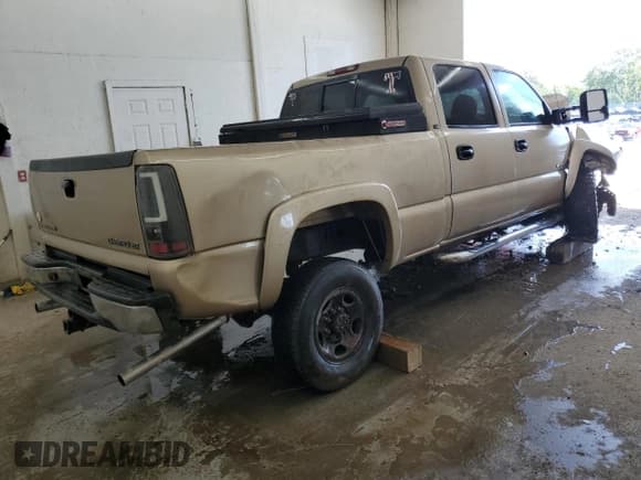 ✅ 2004 Chevrolet Silverado 2500HD Work Truck • VIN: 1GCHC23U64F247868 • Лот: 68167335. Опубликован ранее на Copart с пробегом 183 824 миль. Бесплатный доступ к архиву аукционных продаж из США и подробный отчёт об истории автомобиля на DreamBid. Изображение 3.