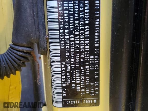 ✅ 2015 Volkswagen Beetle Fleet Edition • VIN: 3VWF17AT9FM635908 • Lot: 62085845. Listed on Copart with 78,056 mi. Free auction sales archive from the USA and detailed vehicle history report at DreamBid. Image 12.