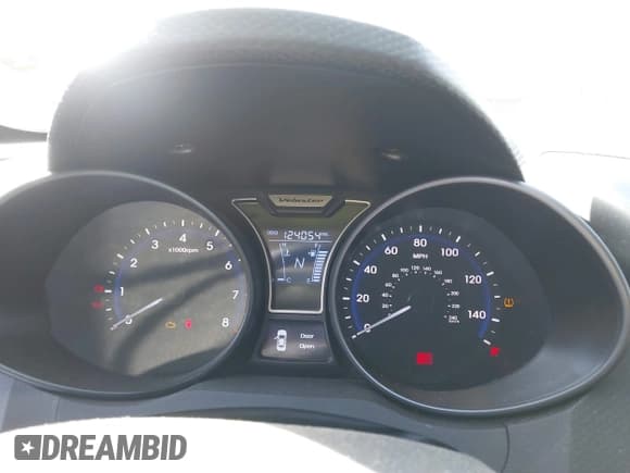 ✅ 2014 Hyundai Veloster Turbo • VIN: KMHTC6AE3EU194438 • Lot: 41635664. Wystawiony na IAAI z przebiegiem 124 054 mil. Bezpłatny archiwum sprzedaży aukcyjnych z USA i szczegółowy raport historii pojazdu na DreamBid. Zdjęcie 7.