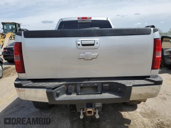 ✅ 2013 Chevrolet Silverado 2500HD LTZ • VIN: 1GC1KYE88DF227452 • Lot: 71157454. Wystawiony na Copart z przebiegiem 156 127 mil. Bezpłatny archiwum sprzedaży aukcyjnych z USA i szczegółowy raport historii pojazdu na DreamBid. Zdjęcie 6.