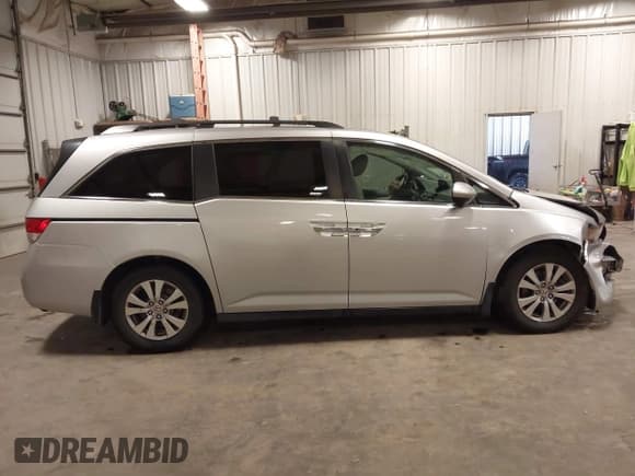 ✅ 2014 Honda Odyssey EX-L • VIN: 5FNRL5H69EB051445 • Lot: 43328773. Wystawiony na IAAI z przebiegiem 121 296 mil. Bezpłatny archiwum sprzedaży aukcyjnych z USA i szczegółowy raport historii pojazdu na DreamBid. Zdjęcie 13.