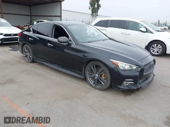 ✅ 2017 Infiniti Q50 Premium • VIN: JN1EV7AP3HM737356 • Lot: 42455005. Listed on IAAI with 92,524 mi. Free auction sales archive from the USA and detailed vehicle history report at DreamBid. Image 1.