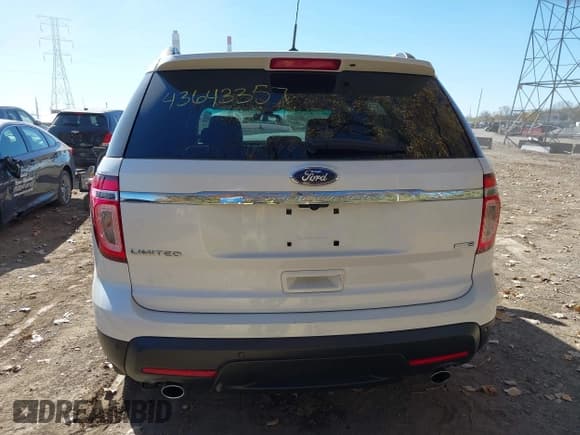 ✅ 2013 Ford Explorer Limited • VIN: 1FM5K8F8XDGA01340 • Lot: 43643357. Wystawiony na IAAI z przebiegiem 215 542 mil. Bezpłatny archiwum sprzedaży aukcyjnych z USA i szczegółowy raport historii pojazdu na DreamBid. Zdjęcie 16.