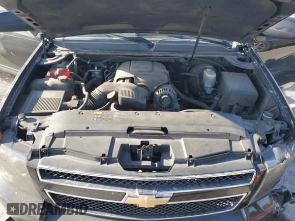 ✅ 2011 Chevrolet Suburban LT • VIN: 1GNSKJE3XBR385634 • Lot: 80205155. Listed on Copart with 182,201 mi. Free auction sales archive from the USA and detailed vehicle history report at DreamBid. Image 12.