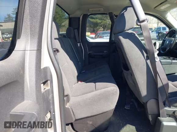 ✅ 2008 Chevrolet Silverado 1500 1LT • VIN: 2GCEK19C081151598 • Lot: 41914568. Listed on IAAI with 249,448 mi. Free auction sales archive from the USA and detailed vehicle history report at DreamBid. Image 8.