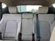 2017 Hyundai Santa Fe 2.0T z VIN 5XYZUDLA7HG490689, wystawiony jako Copart lot #53673385 z przebiegiem 131 435 mil mil oraz Szkoda całkowita • Salvage title. Historia ofert i sprzedaży dostępna na DreamBid. Obrazek 10.