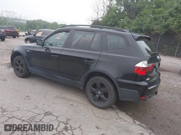 ✅ 2007 BMW X3 3.0si • VIN: WBXPC934X7WJ00352 • Lot: 42507945. Listed on IAAI with 192,000 mi. Free auction sales archive from the USA and detailed vehicle history report at DreamBid. Image 3.