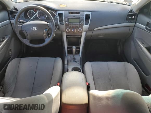 ✅ 2009 Hyundai Sonata GLS • VIN: 5NPET46C79H423681 • Лот: 83840354. Опубликован ранее на Copart с пробегом 164 368 миль. Бесплатный доступ к архиву аукционных продаж из США и подробный отчёт об истории автомобиля на DreamBid. Изображение 8.