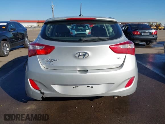 ✅ 2016 Hyundai Elantra • VIN: KMHD35LH0GU323082 • Lot: 43620932. Listed on IAAI with 120,061 mi. Free auction sales archive from the USA and detailed vehicle history report at DreamBid. Image 16.