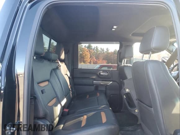 ✅ 2022 GMC Sierra 1500 • VIN: ME7702 • Лот: 77133414. Опубликован ранее на Copart с пробегом 40 336 миль. Бесплатный доступ к архиву аукционных продаж из США и подробный отчёт об истории автомобиля на DreamBid. Изображение 10.