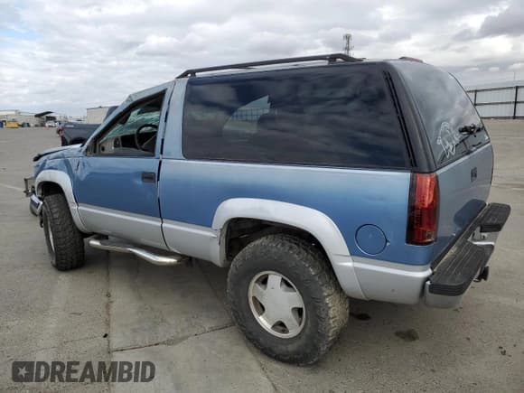 ✅ 1995 GMC Yukon • VIN: 1GKEK18K6SJ710419 • Lot: 80778474. Listed on Copart with 215,789 mi. Free auction sales archive from the USA and detailed vehicle history report at DreamBid. Image 2.