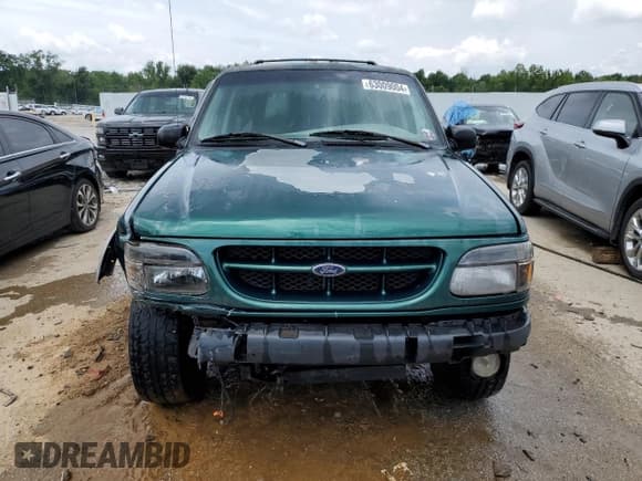 ✅ 2001 Ford Explorer XLS • VIN: 1FMZU72E71ZA69547 • Lot: 63009004. Wystawiony na Copart z przebiegiem 173 801 mil. Bezpłatny archiwum sprzedaży aukcyjnych z USA i szczegółowy raport historii pojazdu na DreamBid. Zdjęcie 5.