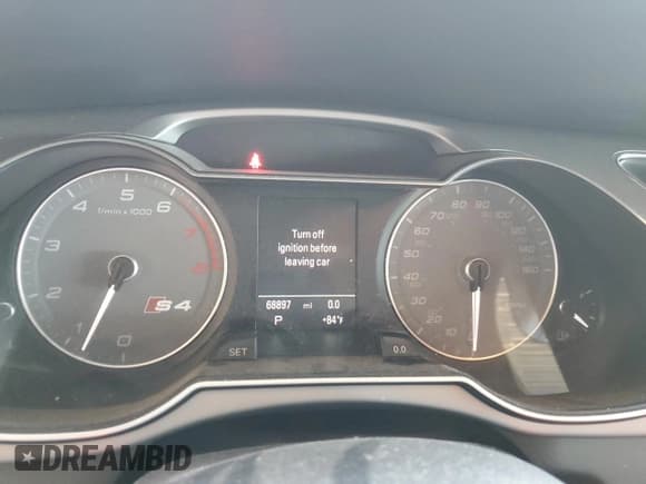 ✅ 2013 Audi S4 Prestige • VIN: WAUKGAFL4DA089256 • Lot: 81683945. Listed on Copart with 68,897 mi. Free auction sales archive from the USA and detailed vehicle history report at DreamBid. Image 9.