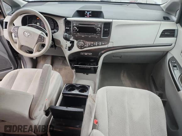 ✅ 2013 Toyota Sienna LE • VIN: 5TDKK3DC8DS291357 • Lot: 93316515. Wystawiony na Copart z przebiegiem 136 904 mil. Bezpłatny archiwum sprzedaży aukcyjnych z USA i szczegółowy raport historii pojazdu na DreamBid. Zdjęcie 8.