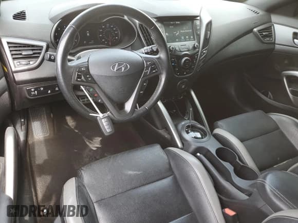 ✅ 2017 Hyundai Veloster Turbo • VIN: KMHTC6AE6HU310316 • Lot: 44305525. Wystawiony na Copart z przebiegiem 88 545 mil. Bezpłatny archiwum sprzedaży aukcyjnych z USA i szczegółowy raport historii pojazdu na DreamBid. Zdjęcie 8.