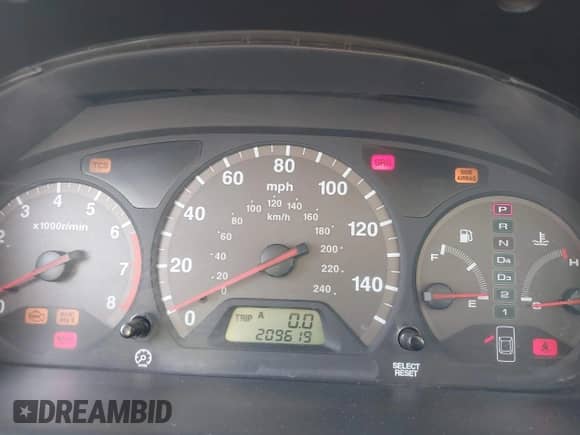 2001 Honda Accord EX с VIN 1HGCG22581A030437, выставлен на аукционе IAAI как лот 43085742 с пробегом 209 619 миль миль и . История ставок и продаж доступна на DreamBid. Изображение 7.