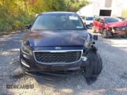 ✅ 2020 Kia Sedona LX • VIN: KNDMB5C16L6646402 • Lot: 43351804. Listed on IAAI with 77,731 mi. Free auction sales archive from the USA and detailed vehicle history report at DreamBid. Image 12.