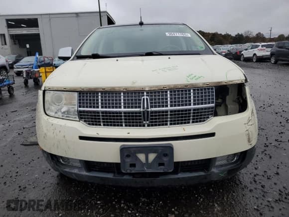 ✅ 2008 Lincoln MKX • VIN: 2LMDU88CX8BJ40358 • Lot: 90411765. Listed on Copart with 108,145 mi. Free auction sales archive from the USA and detailed vehicle history report at DreamBid. Image 5.