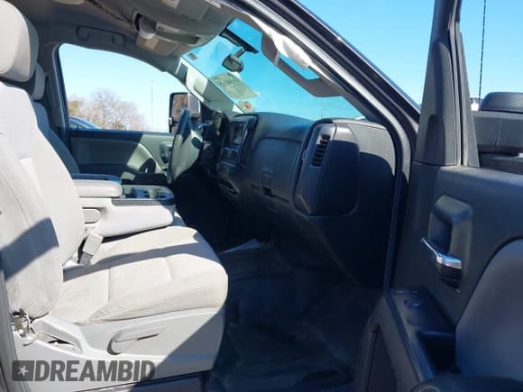 ✅ 2015 Chevrolet Silverado 1500 Work Truck • VIN: 3GCUKPEC3FG384867 • Lot: 41460115. Listed on IAAI with 165,909 mi. Free auction sales archive from the USA and detailed vehicle history report at DreamBid. Image 5.