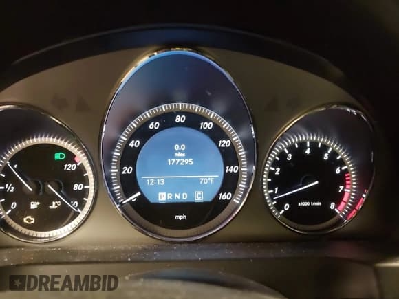 ✅ 2010 Mercedes-Benz C 300 Sport • VIN: WDDGF8BB8AF442748 • Lot: 43452426. Wystawiony na IAAI z przebiegiem 177 295 mil. Bezpłatny archiwum sprzedaży aukcyjnych z USA i szczegółowy raport historii pojazdu na DreamBid. Zdjęcie 15.