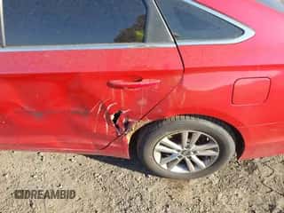 ✅ 2017 Hyundai Sonata SE • VIN: 5NPE24AF5HH596070 • Lot: 43070584. Listed on IAAI with 140,518 mi. Free auction sales archive from the USA and detailed vehicle history report at DreamBid. Image 6.