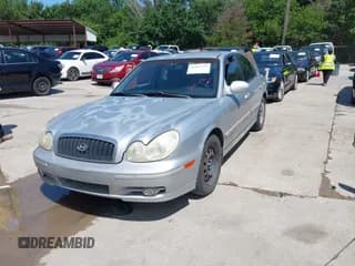 ✅ 2004 Hyundai Sonata • VIN: KMHWF25H04A033563 • Lot: 42459177. Wystawiony na IAAI z przebiegiem 203 462 mil. Bezpłatny archiwum sprzedaży aukcyjnych z USA i szczegółowy raport historii pojazdu na DreamBid. Zdjęcie 2.