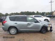 ✅ 2008 Toyota RAV4 • VIN: JTMZD33V885085138 • Лот: 43499885. Опубликован ранее на IAAI с пробегом 193 766 миль. Бесплатный доступ к архиву аукционных продаж из США и подробный отчёт об истории автомобиля на DreamBid. Изображение 13.