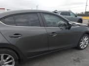 ✅ 2016 Mazda 3 S Touring • VIN: JM1BM1W34G1345542 • Lot: 43647035. Wystawiony na IAAI z przebiegiem 131 339 mil. Bezpłatny archiwum sprzedaży aukcyjnych z USA i szczegółowy raport historii pojazdu na DreamBid. Zdjęcie 13.