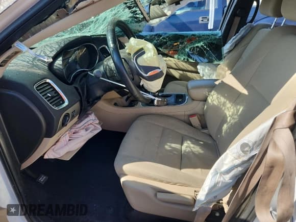 ✅ 2018 Dodge Durango SXT • VIN: 1C4RDHAG9JC100877 • Лот: 70054305. Опубликован ранее на Copart с пробегом Не указан. Бесплатный доступ к архиву аукционных продаж из США и подробный отчёт об истории автомобиля на DreamBid. Изображение 7.