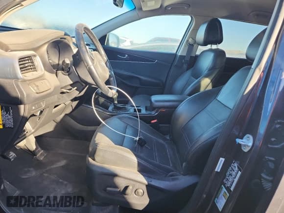 ✅ 2016 Kia Sorento EX • VIN: 5XYPHDA19GG023240 • Lot: 68980655. Listed on Copart with 67,595 mi. Free auction sales archive from the USA and detailed vehicle history report at DreamBid. Image 7.