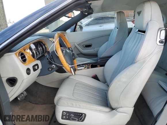 ✅ 2012 Bentley Continental GT • VIN: SCBGR3ZA5CC074795 • Lot: 43205404. Listed on Copart with 77,481 mi. Free auction sales archive from the USA and detailed vehicle history report at DreamBid. Image 7.