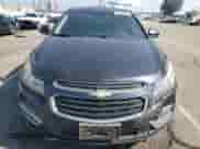 2015 Chevrolet Cruze LT z VIN 1G1PC5SB5F7263451, wystawiony jako Copart lot #85394525 z przebiegiem 135 983 mil mil oraz Szkoda całkowita • Salvage title. Historia ofert i sprzedaży dostępna na DreamBid. Obrazek 5.