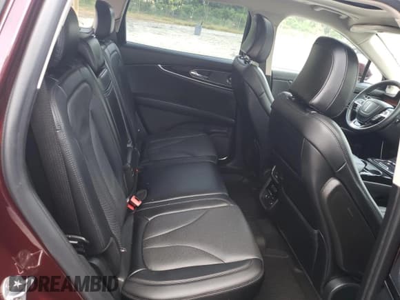 ✅ 2022 Lincoln Nautilus Reserve • VIN: 2LMPJ8K94NBL00197 • Лот: 60036803. Опубликован ранее на Copart с пробегом 8 333 миль. Бесплатный доступ к архиву аукционных продаж из США и подробный отчёт об истории автомобиля на DreamBid. Изображение 11.