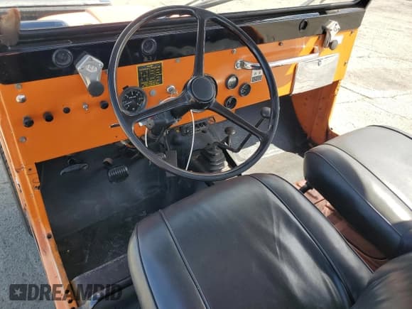 ✅ 1969 Jeep CJ • VIN: 8305017350509 • Lot: 80021135. Wystawiony na Copart z przebiegiem 149 549 mil. Bezpłatny archiwum sprzedaży aukcyjnych z USA i szczegółowy raport historii pojazdu na DreamBid. Zdjęcie 8.