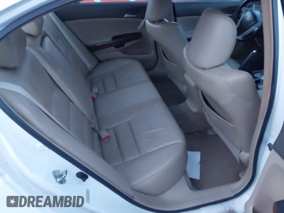 ✅ 2009 Honda Accord EX-L • VIN: 1HGCP26829A114012 • Lot: 43835337. Wystawiony na IAAI z przebiegiem 200 814 mil. Bezpłatny archiwum sprzedaży aukcyjnych z USA i szczegółowy raport historii pojazdu na DreamBid. Zdjęcie 8.