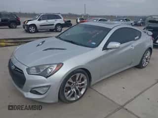2013 Hyundai Genesis Coupe Track с VIN KMHHU6KJ5DU111864, выставлен на аукционе IAAI как лот 41554926 с пробегом 108 730 миль миль и . История ставок и продаж доступна на DreamBid. Изображение 2.