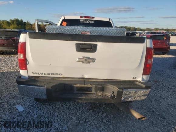 ✅ 2007 Chevrolet Silverado 2500HD 1LT • VIN: 1GCHK23K97F507492 • Лот: 82319905. Опубликован ранее на Copart с пробегом Не указан. Бесплатный доступ к архиву аукционных продаж из США и подробный отчёт об истории автомобиля на DreamBid. Изображение 6.