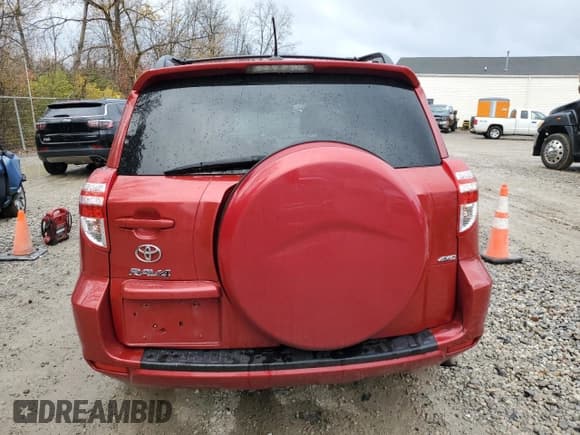 ✅ 2011 Toyota RAV4 • VIN: 2T3JF4DV6BW154565 • Lot: 92179535. Listed on Copart with 201,733 mi. Free auction sales archive from the USA and detailed vehicle history report at DreamBid. Image 6.