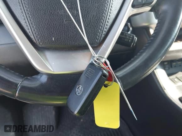 ✅ 2019 Toyota Highlander SE • VIN: 5TDJZRFH8KS588662 • Lot: 43179699. Listed on IAAI with 79,828 mi. Free auction sales archive from the USA and detailed vehicle history report at DreamBid. Image 11.