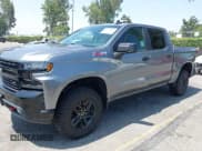 ✅ 2020 Chevrolet Silverado 1500 LT Trail Boss • VIN: 1GCPYFEDXLZ347616 • Lot: 42506086. Wystawiony na IAAI z przebiegiem 62 929 mil. Bezpłatny archiwum sprzedaży aukcyjnych z USA i szczegółowy raport historii pojazdu na DreamBid. Zdjęcie 17.