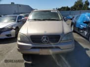 ✅ 2001 Mercedes-Benz M 320/430/500 • VIN: 4JGAB54E01A274839 • Lot: 72660884. Wystawiony na Copart z przebiegiem 190 934 mil. Bezpłatny archiwum sprzedaży aukcyjnych z USA i szczegółowy raport historii pojazdu na DreamBid. Zdjęcie 5.