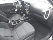 ✅ 2020 Kia Soul S • VIN: KNDJ23AU8L7721177 • Лот: 43631639. Опубликован ранее на IAAI с пробегом 95 420 миль. Бесплатный доступ к архиву аукционных продаж из США и подробный отчёт об истории автомобиля на DreamBid. Изображение 5.